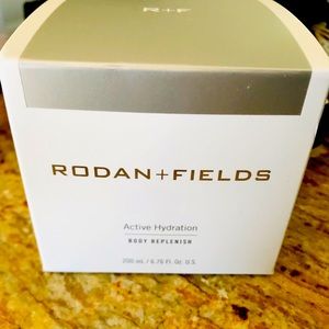 NIB:Rodan+Fields Active Hydration Body Replenish